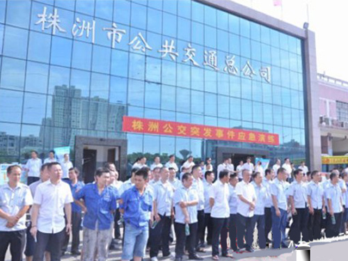 客車自動(dòng)破窗裝置,遙控自動(dòng)破玻器,破窗器,南冠破玻器 客車自動(dòng)破窗裝置,遙控自動(dòng)破玻器,破窗器,南冠破玻器